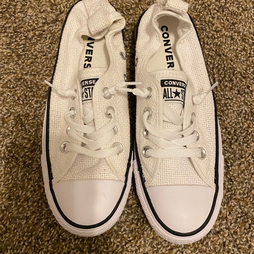 Converse women’s shoes size 6